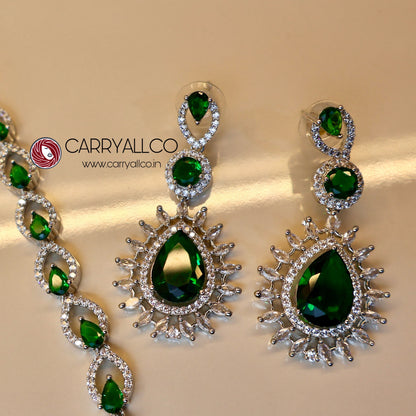 Emerald Elegance Spike Brilliance Necklace