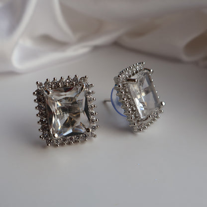 Carryallco Starlight Elegance Silver Studs