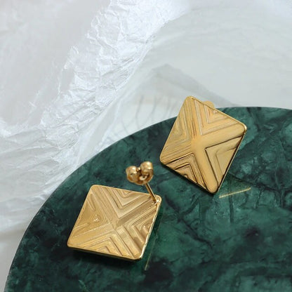 Carryallco Timeless Square Glow Earrings