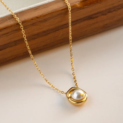 Carryallco Pearl Cascade Necklace