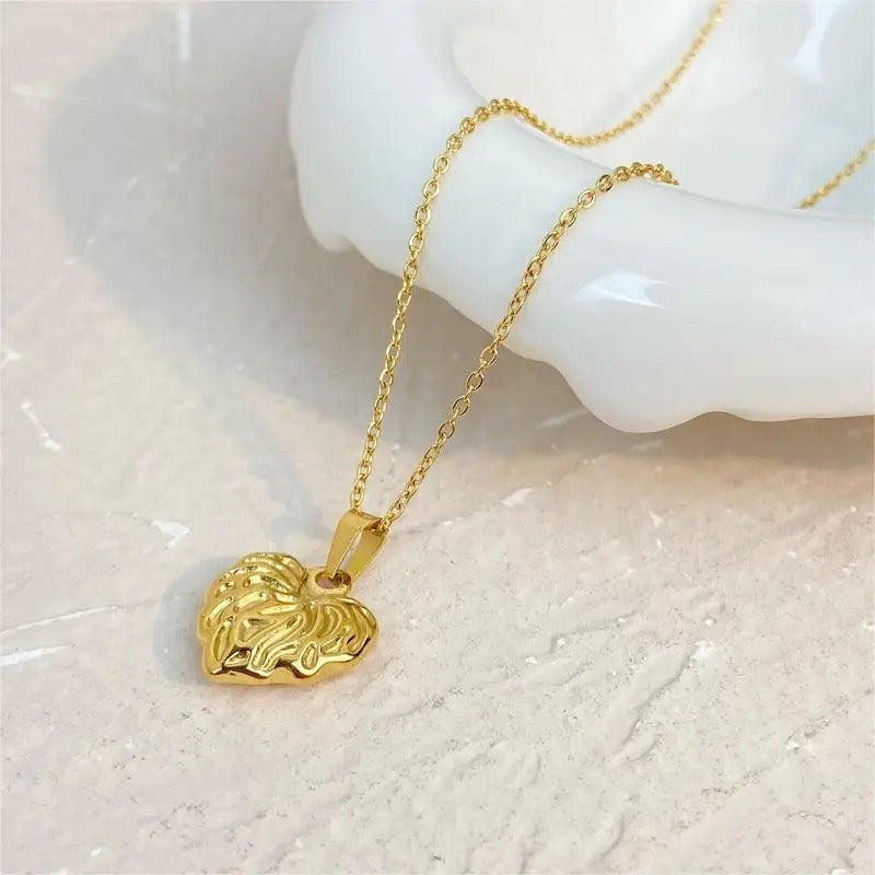 Irregular Stripe Heart Pendant Necklace – 18K Gold Plated, Demi-Fine