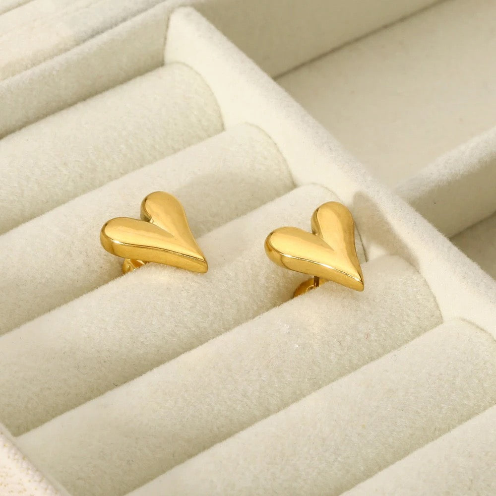 Carryallco Opulent Heart Gold Studs