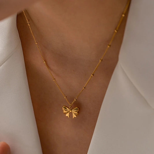 Carryallco Chic Bow Knot Pendant Necklace