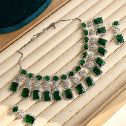 Carryallco Emerald Blossom Necklace