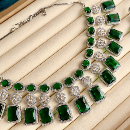 Carryallco Emerald Blossom Necklace